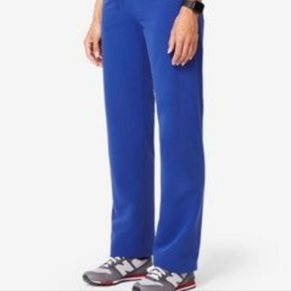 Figs livingston basic scrub pants in LIMITED EDITION COLOR- winning blue 💙